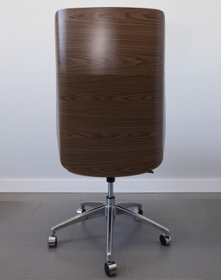 Кресло из натуральной кожи, каркас дерево арт. FX-BC06 - купить в Великом Новгороде. Цена 34 820.52 руб.